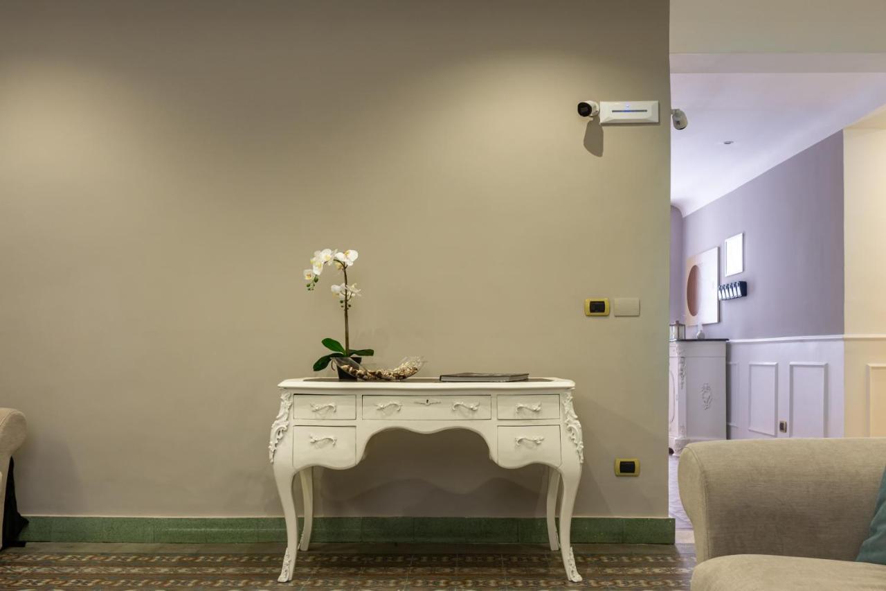 Mi Tu Apartments Catánia Buitenkant foto