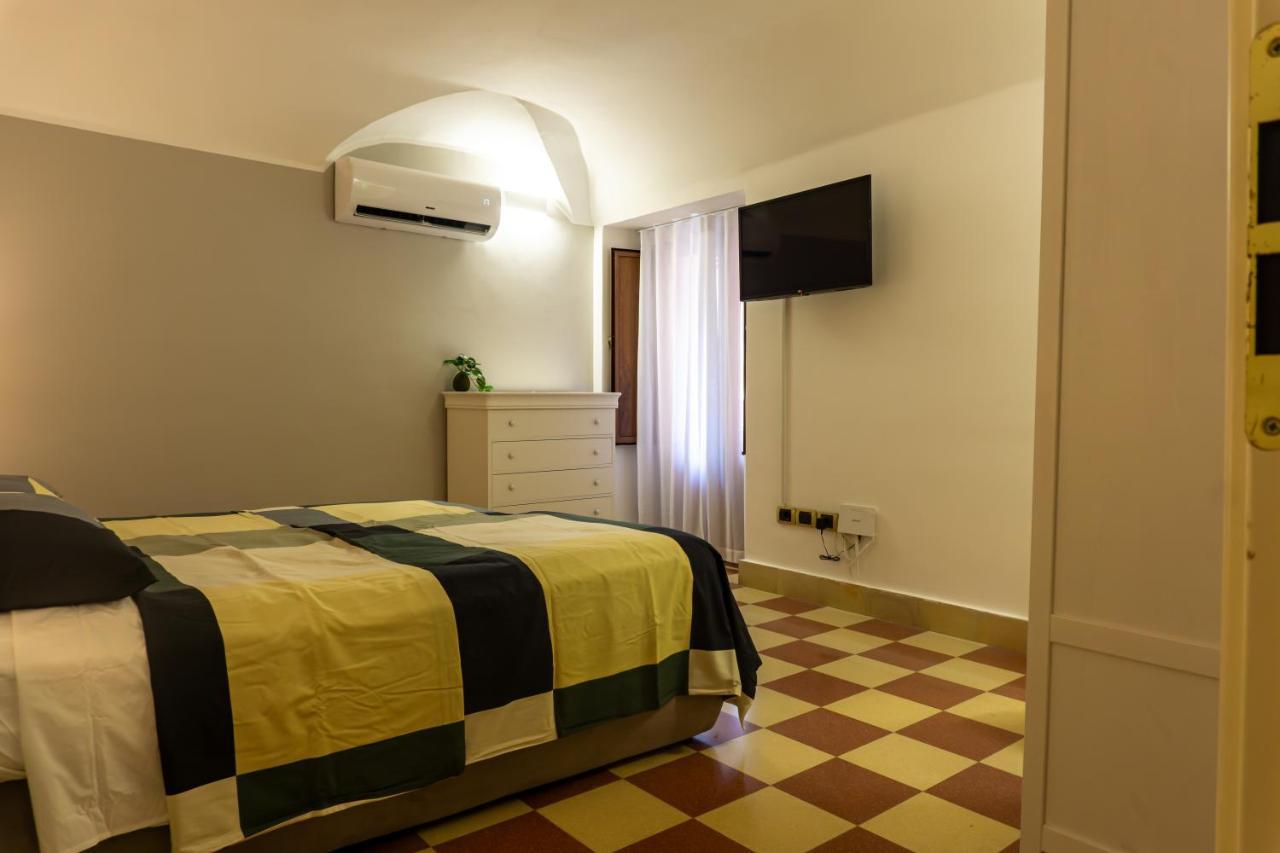 Mi Tu Apartments Catánia Buitenkant foto